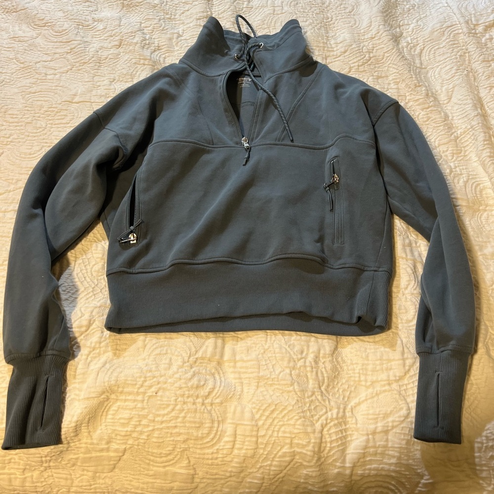 Old Navy active dynamic fleece cropped half zip up collared sweater